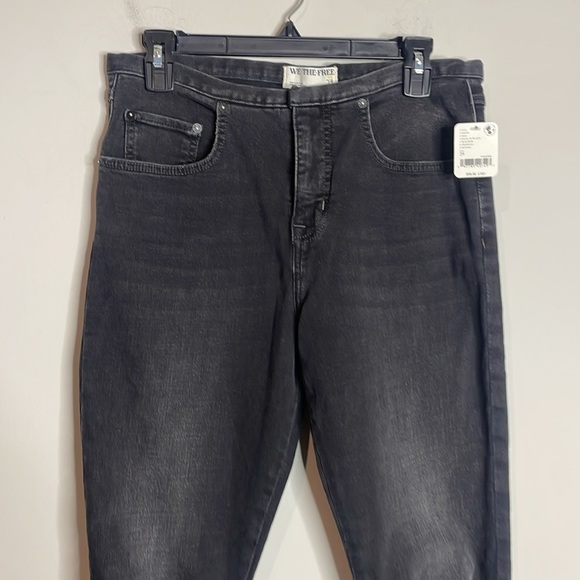 Free People | Women’s Dahlia Low Rise Stacked Jeans in Back to Black Size 29 NWT - Picture 4 of 9